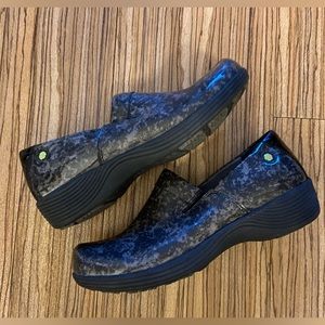 Dansko Work Wonders Shoes
